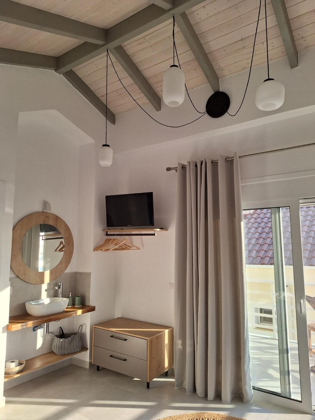 Luxury Apartments In Front Of The Sea Kanali  Ngoại thất bức ảnh