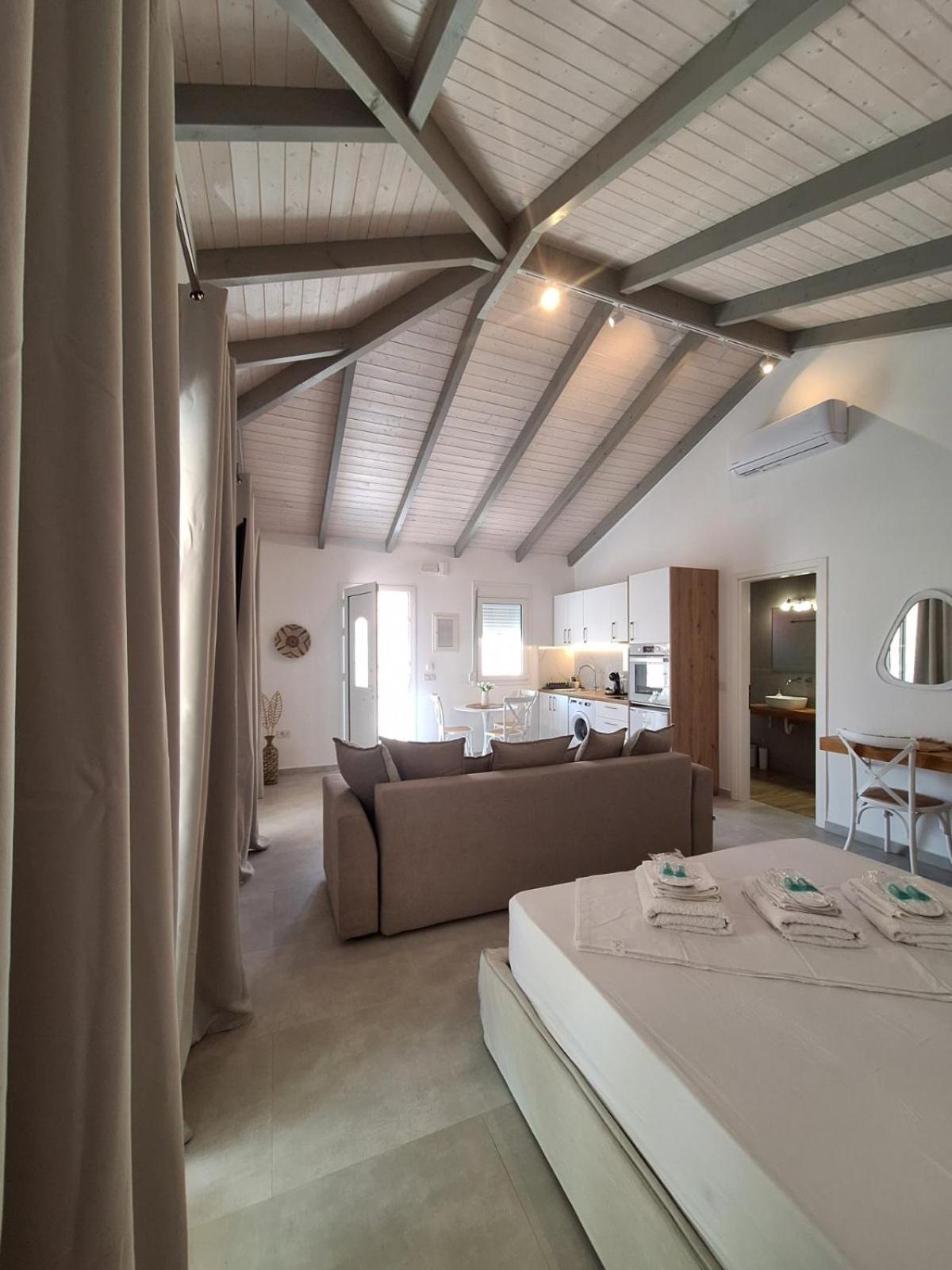 Luxury Apartments In Front Of The Sea Kanali  Ngoại thất bức ảnh